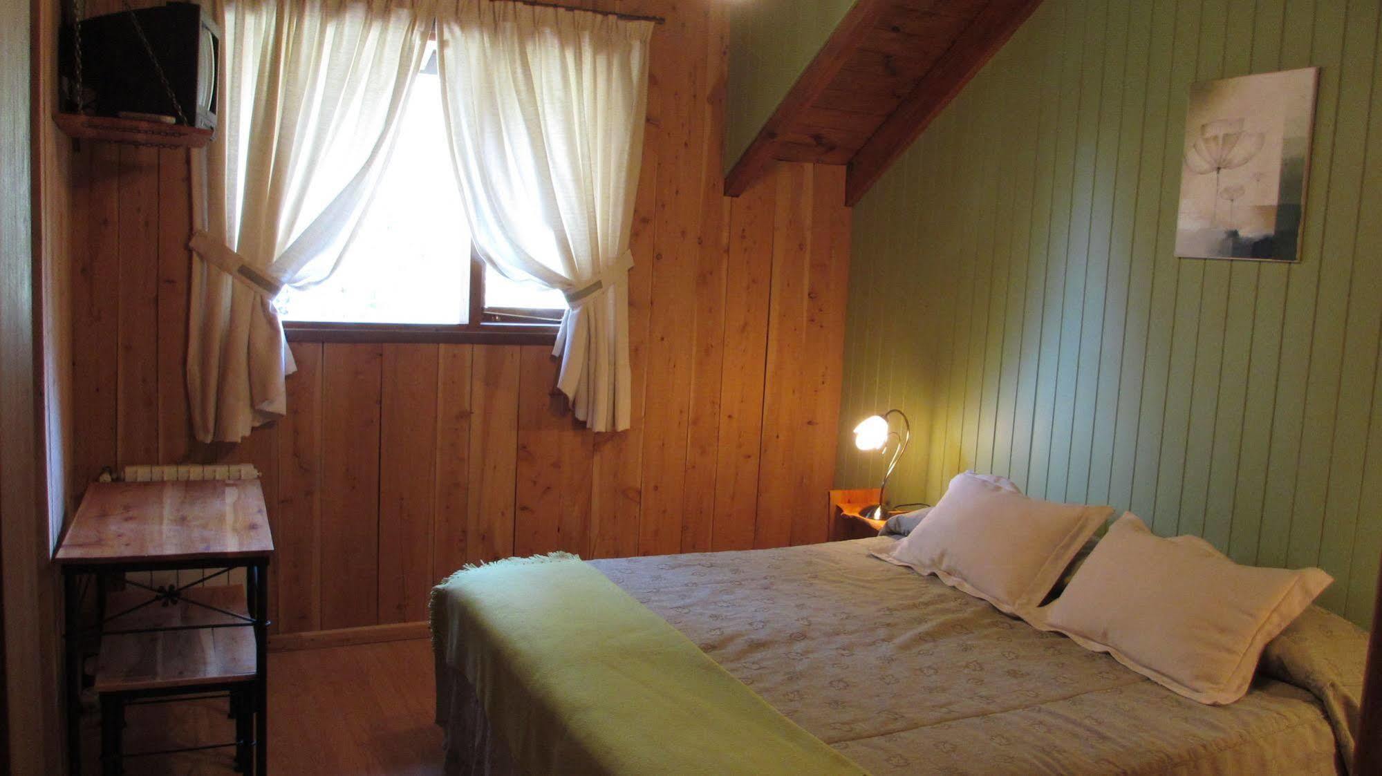 Hosteria Brisas Del Cerro Villa La Angostura Dış mekan fotoğraf
